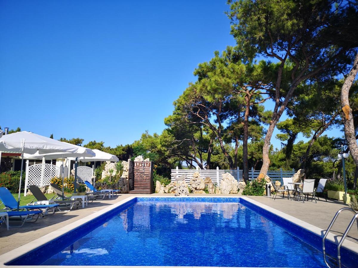 Louis Luxury Villa By Living In Blue Koskinou  Exteriér fotografie