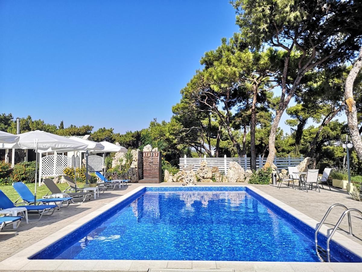 Louis Luxury Villa By Living In Blue Koskinou  Exteriér fotografie
